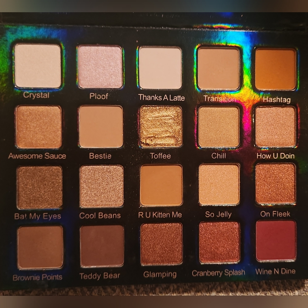 VIOLET VOSS HG PALETTE